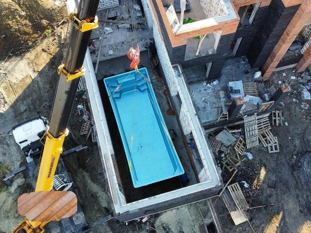 Laguna 9 — зона отдыха у бассейна в Старом Осколе